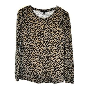 2/$15 Forever 21 - Leopard Print Sweatshirt w Zipper Shoulder Accents Size Small